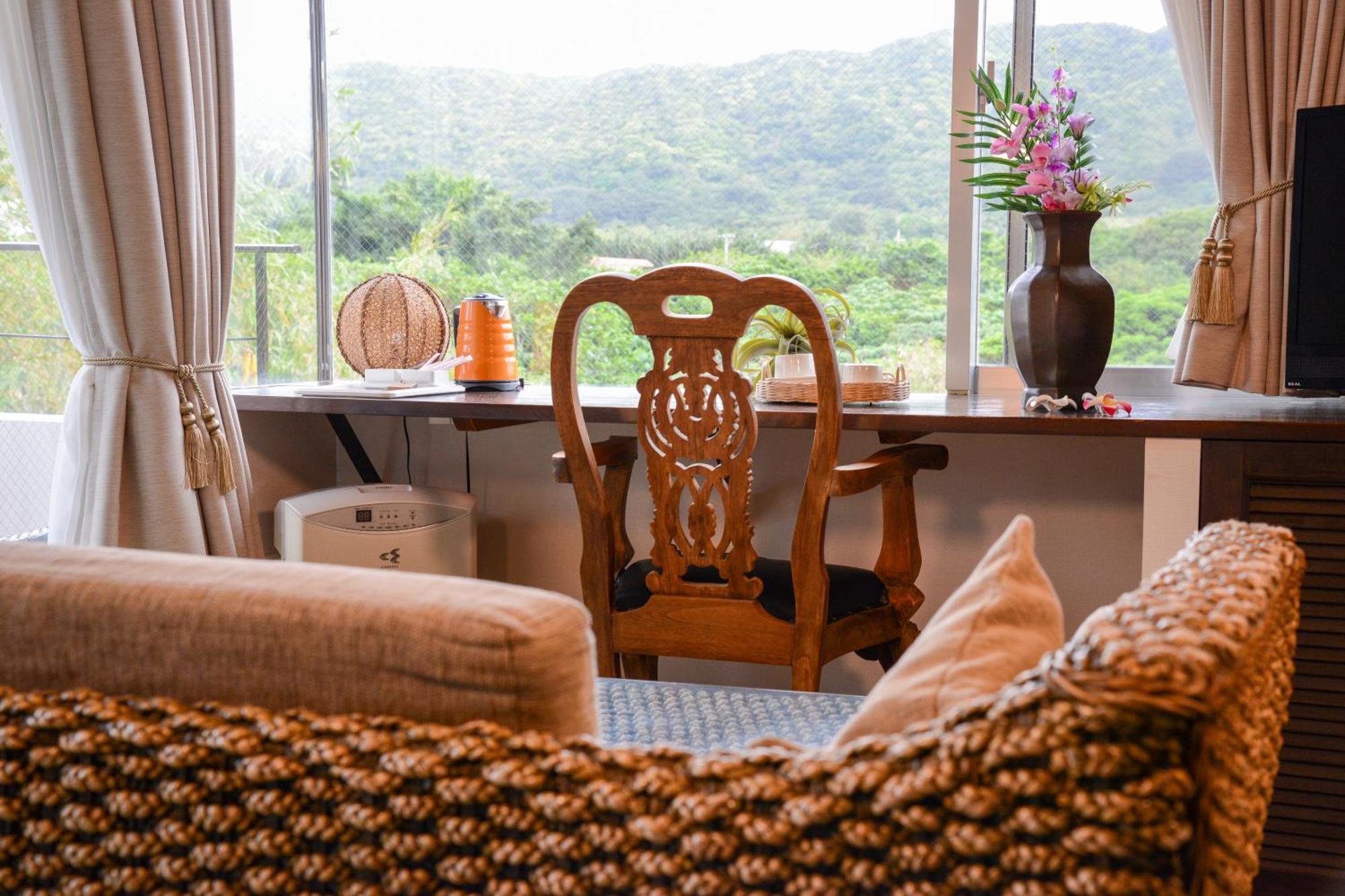 Alaise De Bale Ishigaki Hotel Ishigaki  Buitenkant foto