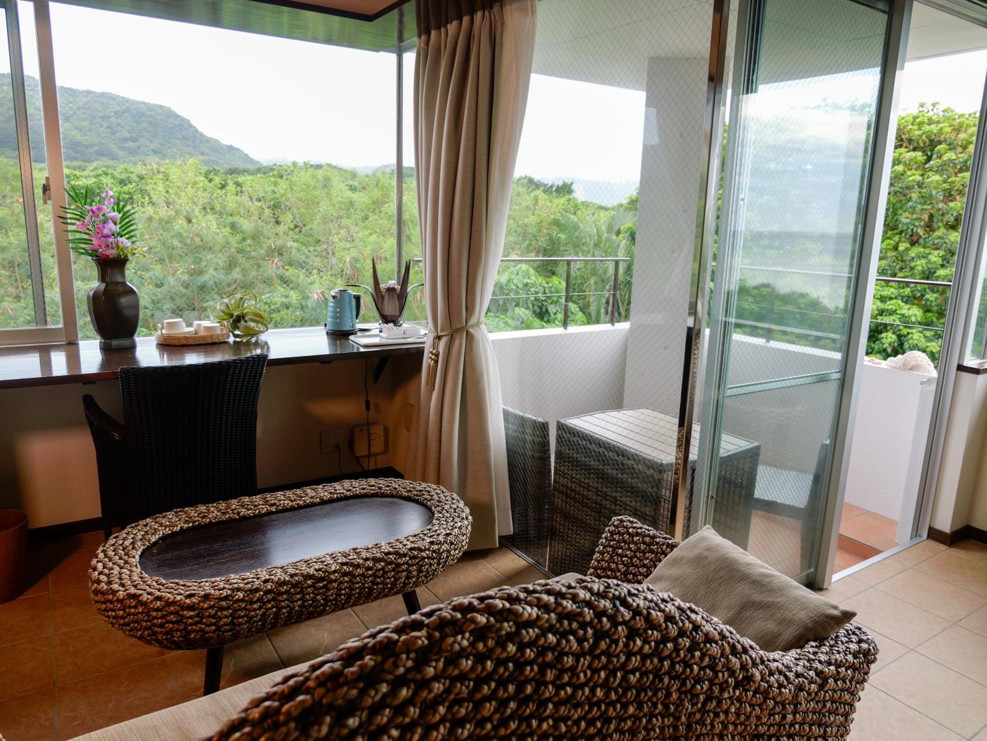 Alaise De Bale Ishigaki Hotel Ishigaki  Buitenkant foto