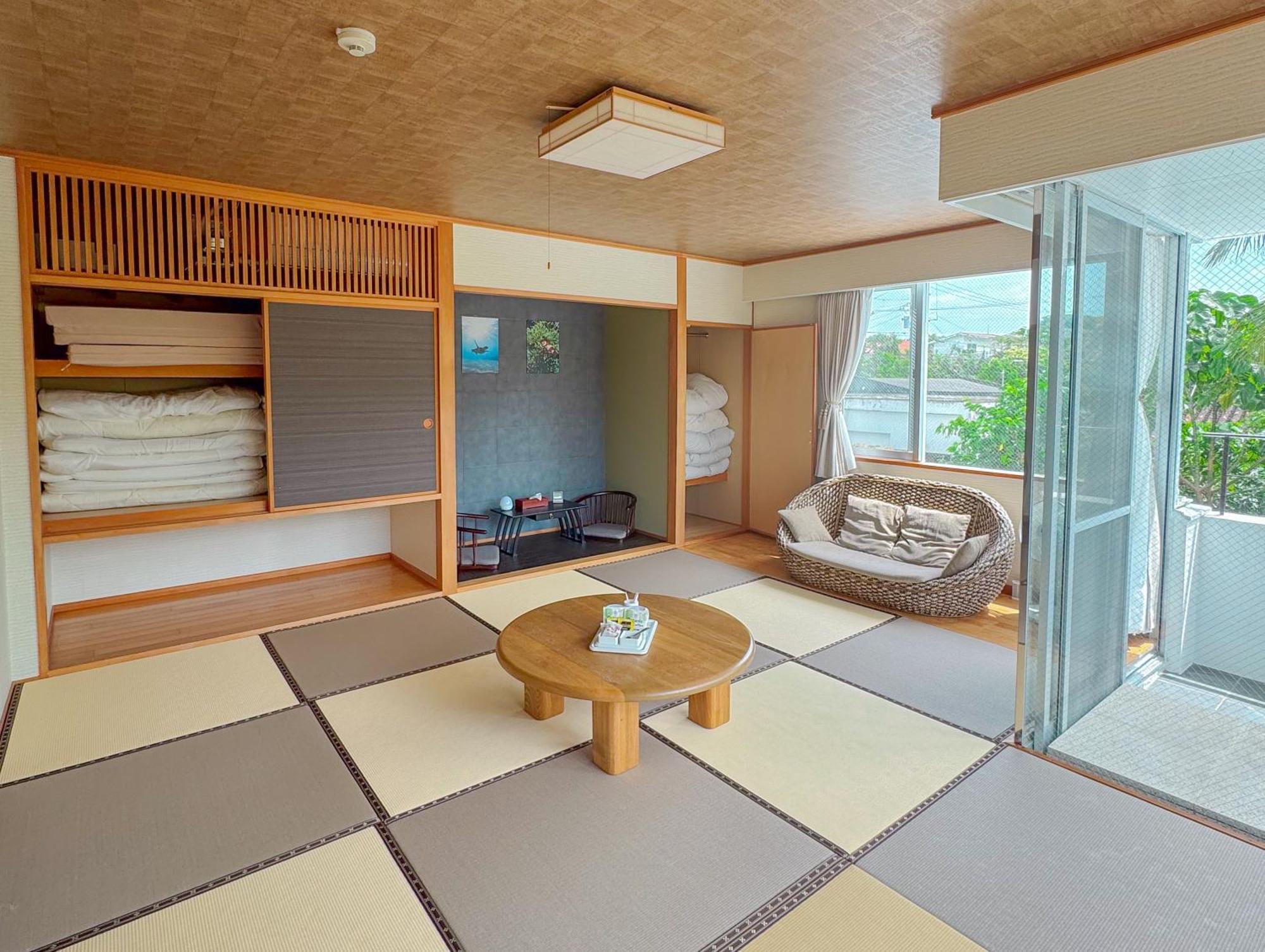 Alaise De Bale Ishigaki Hotel Ishigaki  Buitenkant foto